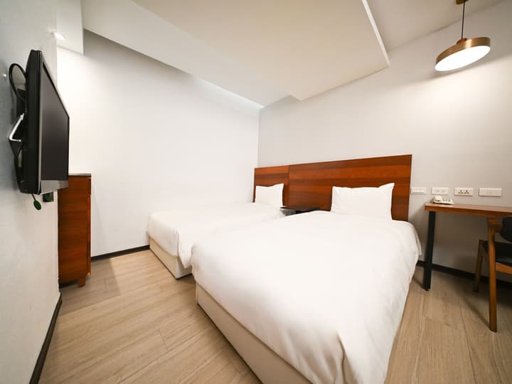CHECK inn Express Taipei Station
