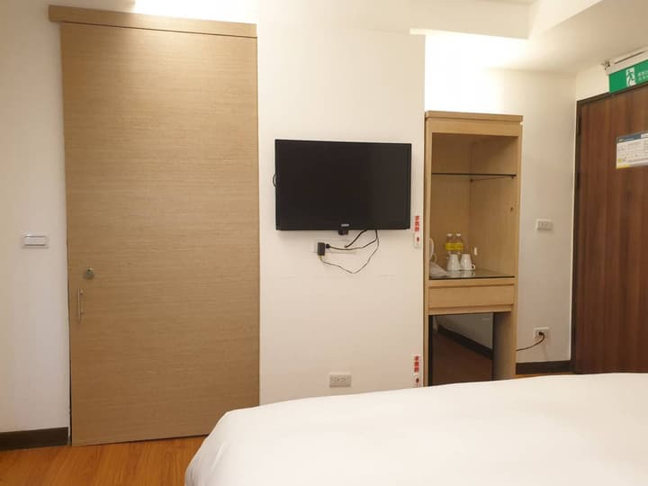 CHECK inn Express Taipei Station