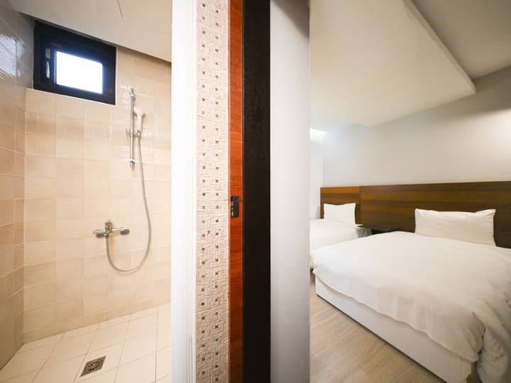 CHECK inn Express Taipei Station