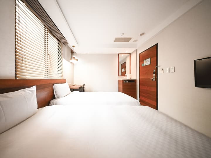 CHECK inn Express Taipei Station
