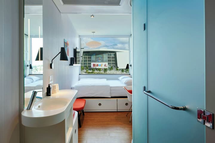 citizenM Miami Worldcenter