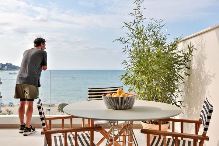 ECO-APARTMENTS LA MARINEDA & HOTEL THALASSA SPORT & SPA