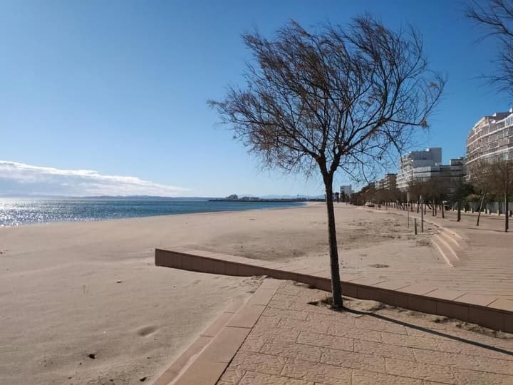 ECO-APARTMENTS LA MARINEDA & HOTEL THALASSA SPORT & SPA