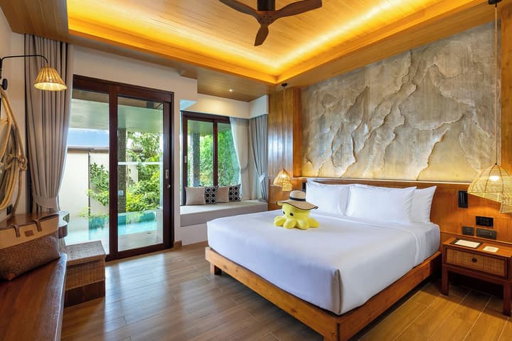 SINAE Phuket Luxury Hotel