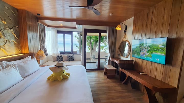 SINAE Phuket Luxury Hotel