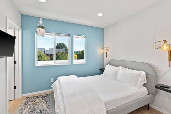 Ballard's sweet suites