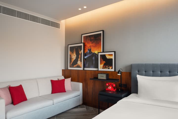 The WB Abu Dhabi, Curio Collection by Hilton