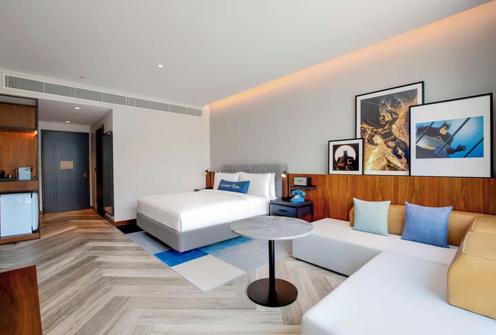 The WB Abu Dhabi, Curio Collection by Hilton