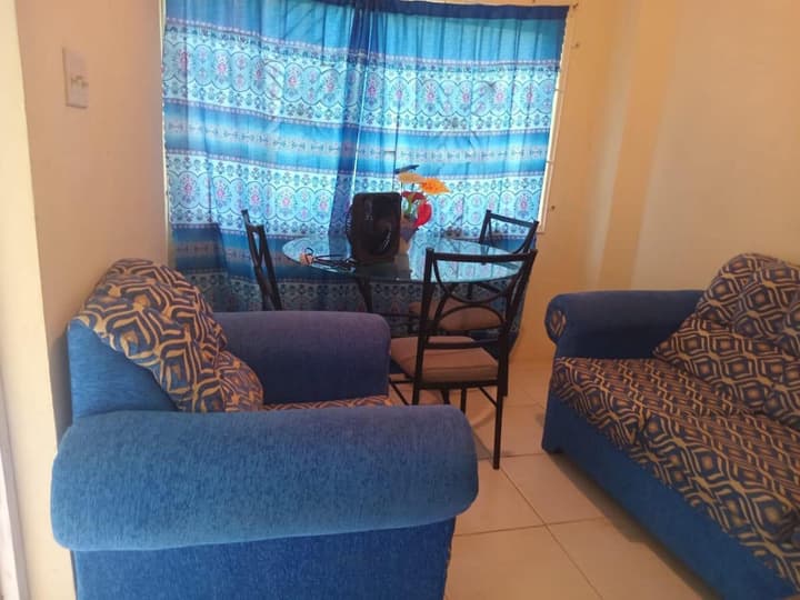 Lovely 1-bed Cottage in St Catherine