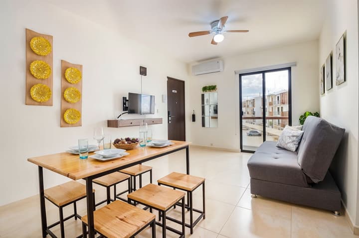 Bright & Relaxing Full Apartment