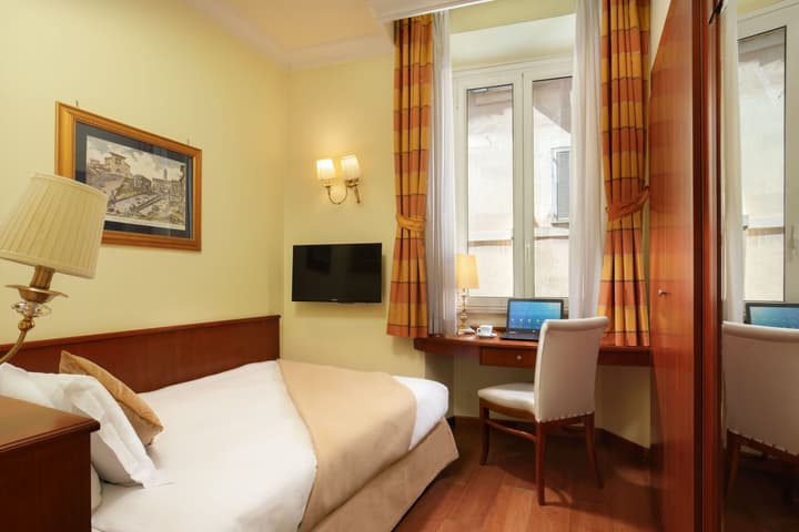 Hotel Homs