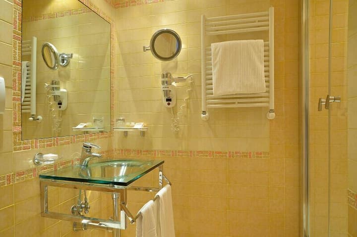 Hotel Homs