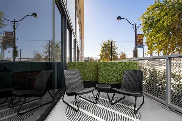 The ENGLISH Hotel, Las Vegas, a Tribute Portfolio Hotel, 21 and over