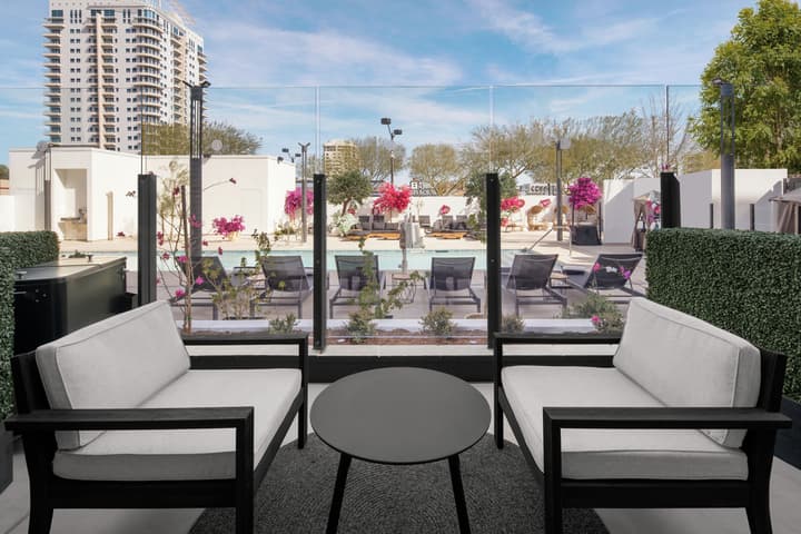 The ENGLISH Hotel, Las Vegas, a Tribute Portfolio Hotel, 21 and over