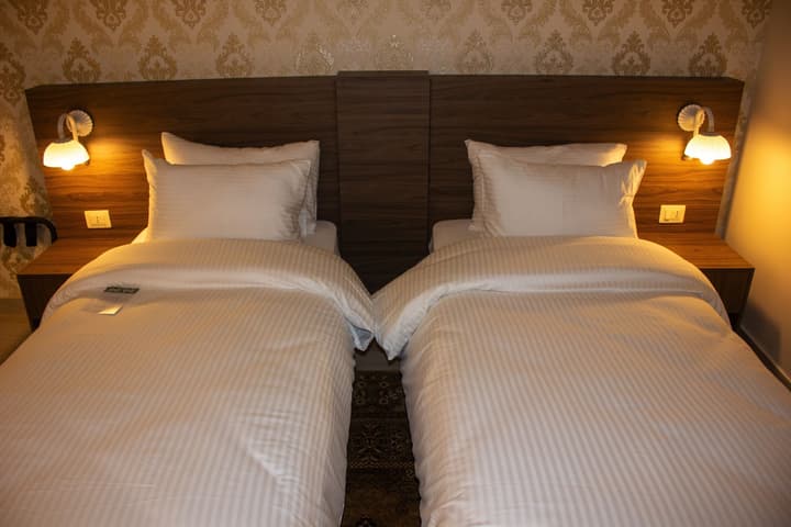Khan Khediwe Hotel