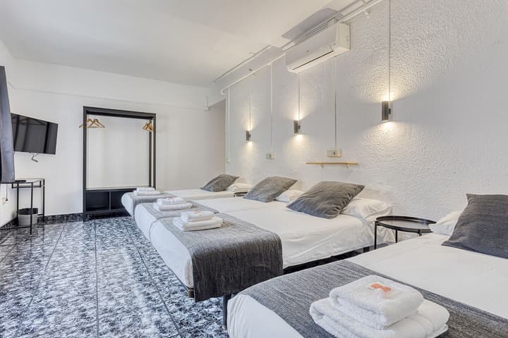 Hostal Bedmates