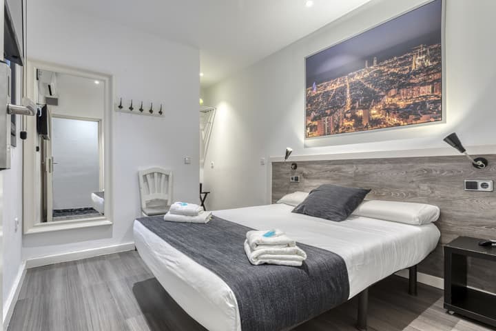Hostal Bedmates
