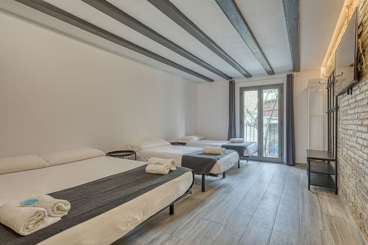 Hostal Bedmates