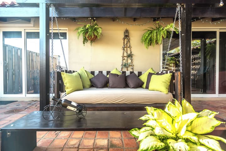 Apartment With Charming Patio+ BBQ Near Beach! Util's