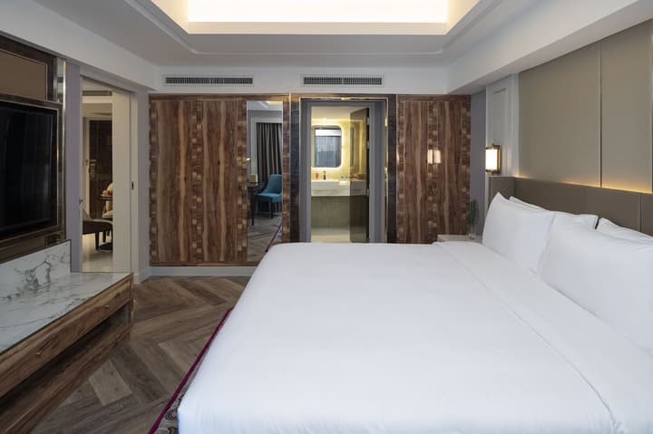 Aira Bangkok Sukhumvit 11 by Kingston Hotels