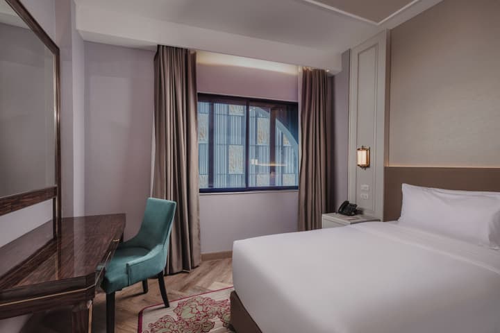 Aira Bangkok Sukhumvit 11 by Kingston Hotels