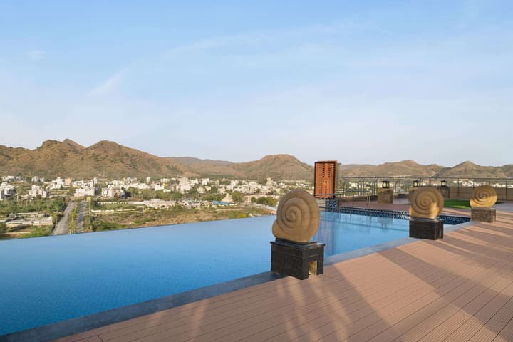 Howard Johnson by Wyndham Udaipur Roop Nagar