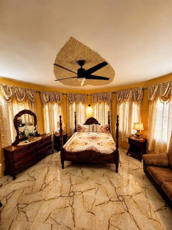 Dela de-Rose Guest House negril Jamaica