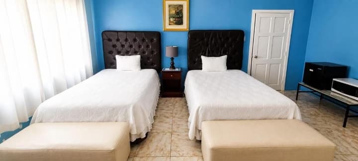 Dela de-Rose Guest House negril Jamaica
