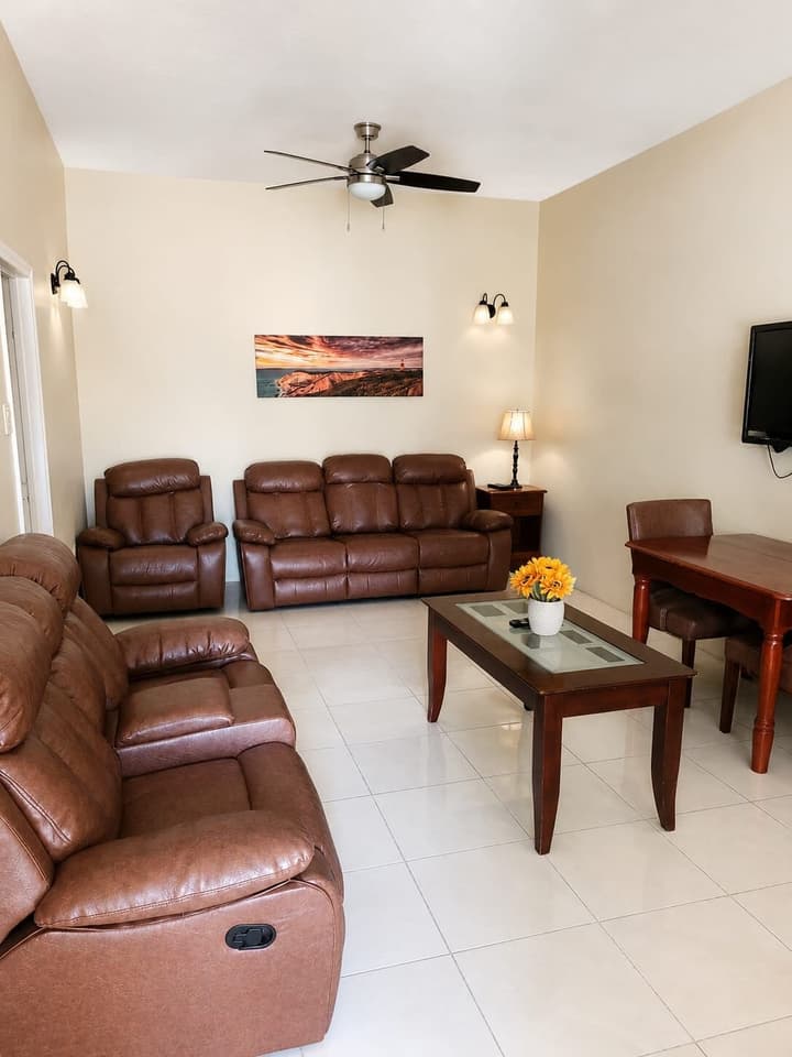 Dela de-Rose Guest House negril Jamaica