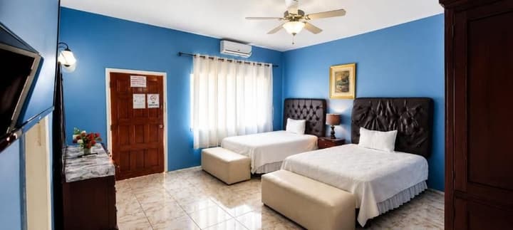 Dela de-Rose Guest House negril Jamaica
