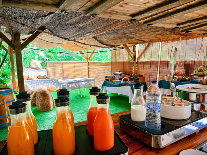 Tropicana Suites
