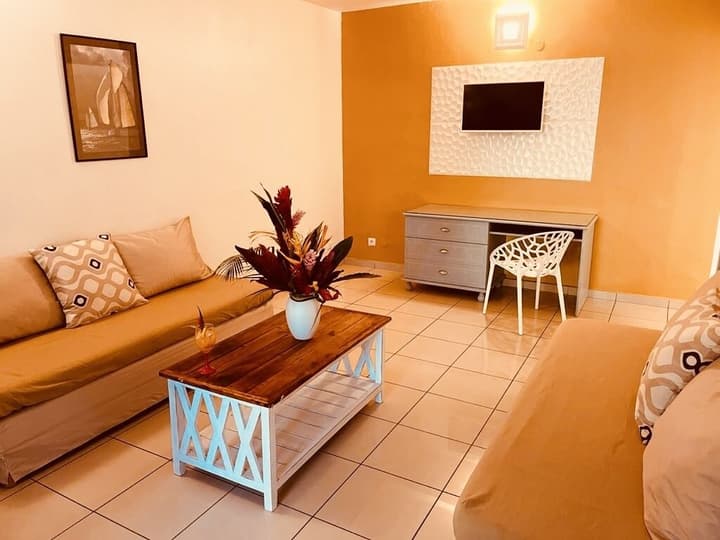 Tropicana Suites