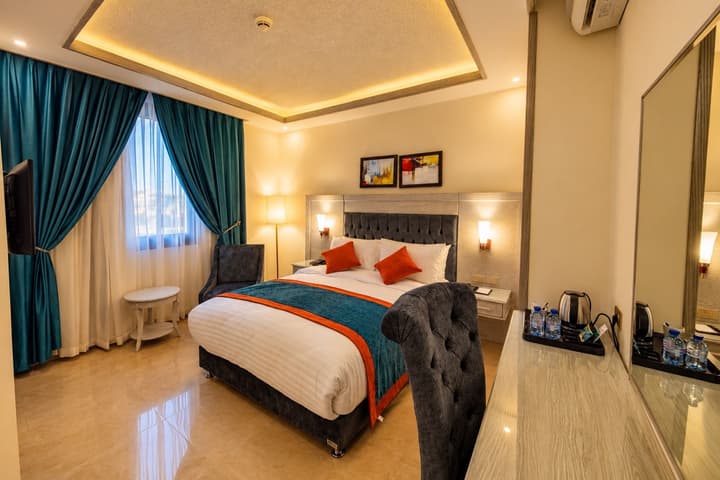 Petra Canyon Hotel
