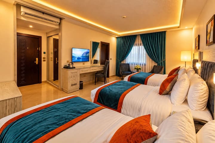 Petra Canyon Hotel