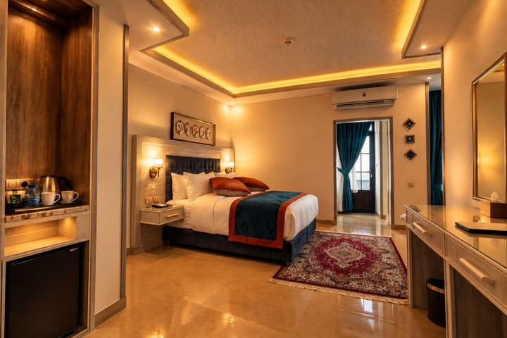 Petra Canyon Hotel