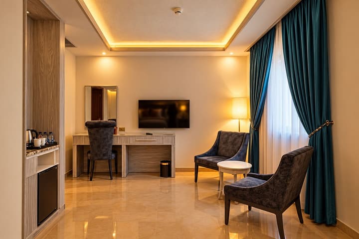 Petra Canyon Hotel