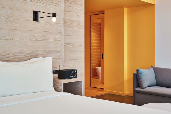 Radio Hotel