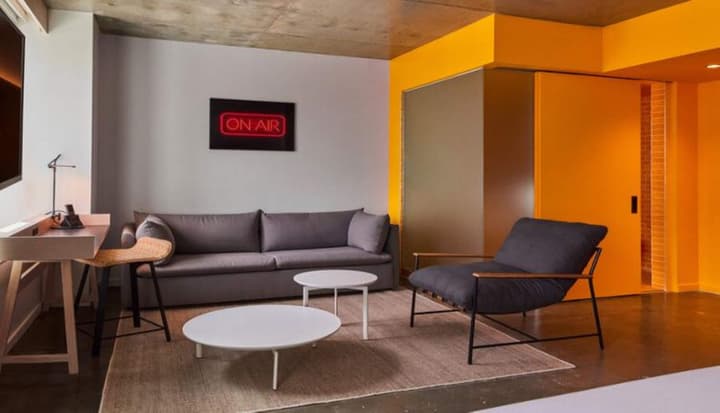 Radio Hotel
