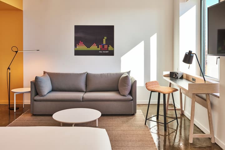 Radio Hotel