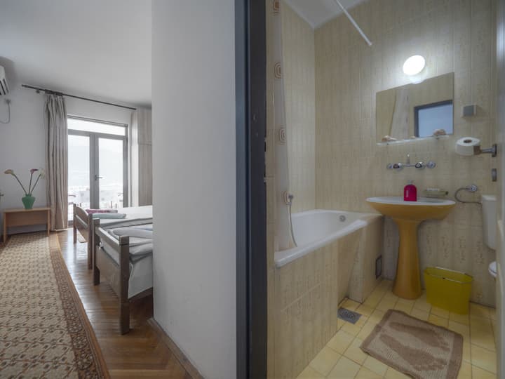Madra rooms & apartments