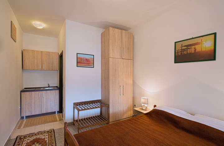 Madra rooms & apartments
