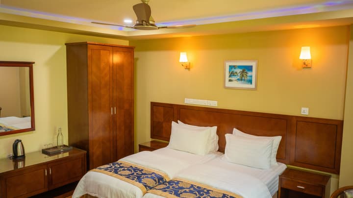 Blue Wave Guest House