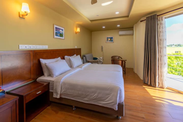 Blue Wave Guest House