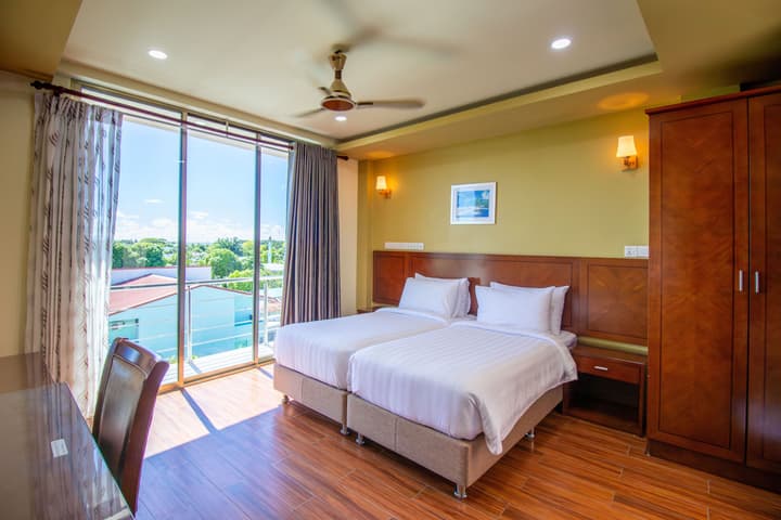 Blue Wave Guest House