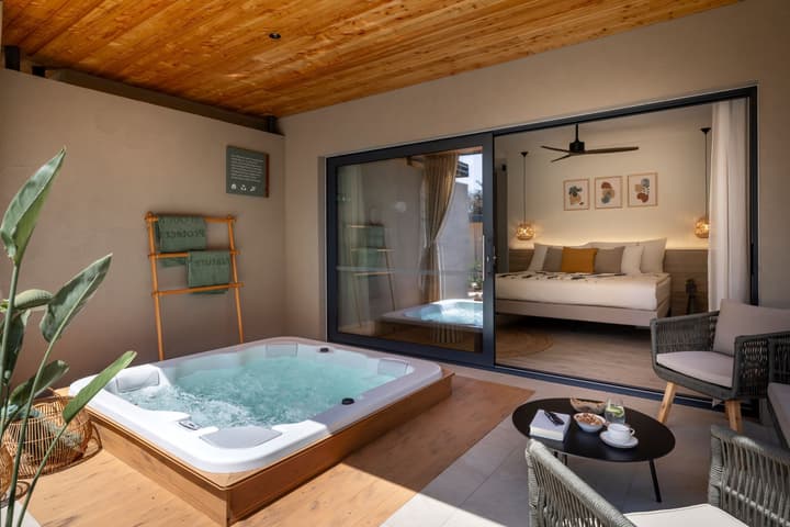 Valamar Amicor Resort