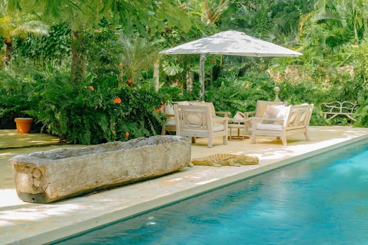 One-of-a-kind Villa With Open Spaces and Amazing Views in Luxury Beach Resort
