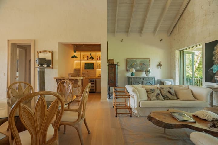 One-of-a-kind Villa With Open Spaces and Amazing Views in Luxury Beach Resort