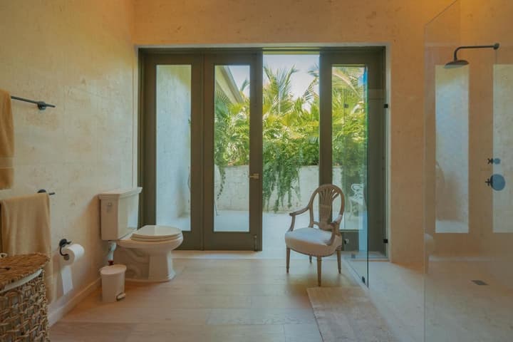 One-of-a-kind Villa With Open Spaces and Amazing Views in Luxury Beach Resort