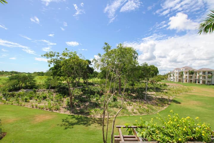Fully Equipped Apartment Overlooking Golf Course at Luxury Beach Resort