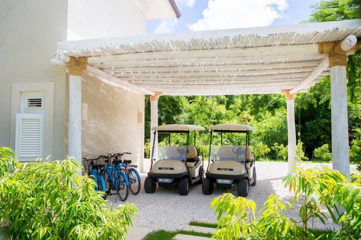 Amazing Golf Villa at Luxury Resort in Punta Cana Includes Staff Golf Carts and Bikes